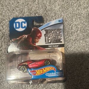 Justice League The Flash Character Car - Red
